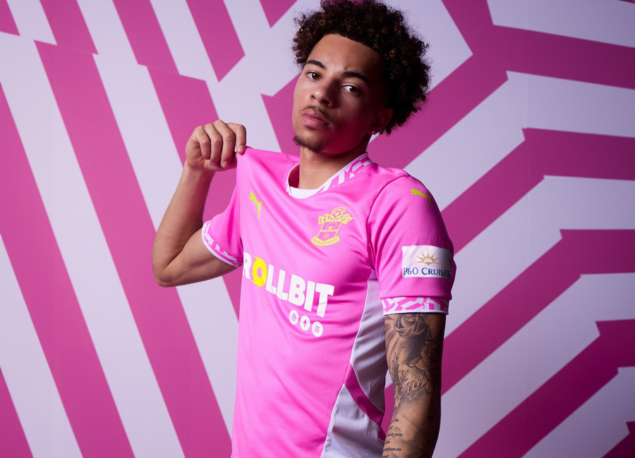 Southampton 24/25 Puma Third Kit