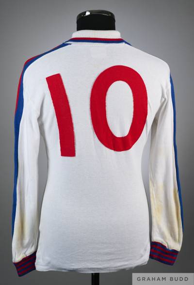 tony_currie_1978_england_match_worn_shirt_b.jpg