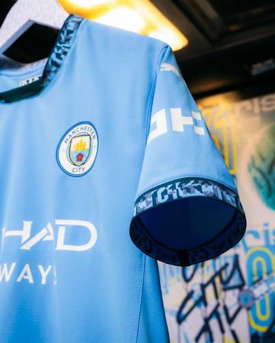 manchester_city_24_25_puma_home_kit_d.jpeg