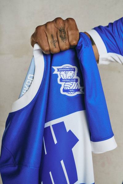 birmingham_city_24_25_nike_home_kit_b.jpeg