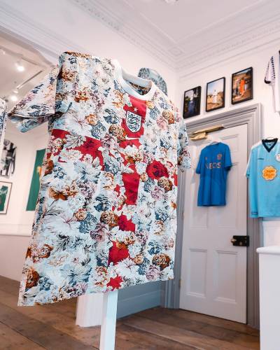 oof_exhibition_a_century_of_football_shirt_art_b.jpeg