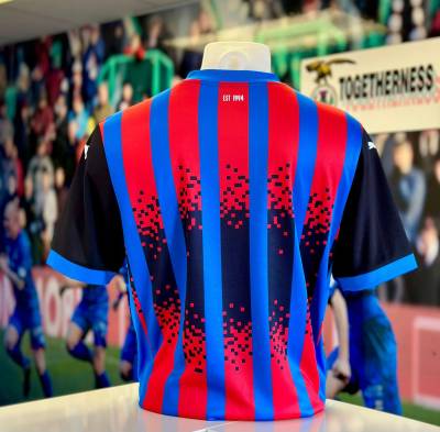 inverness_caledonian_thistle_24_25_puma_home_kit_f.jpeg