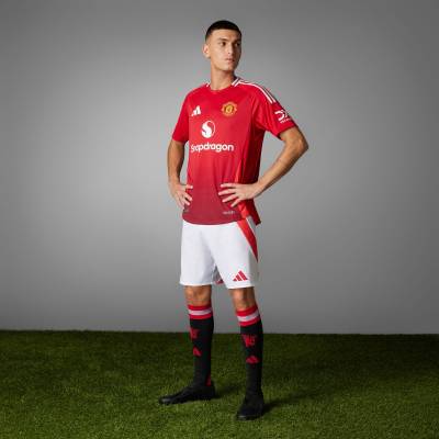 manchester_united_24_25_adidas_home_kit_b1.jpg