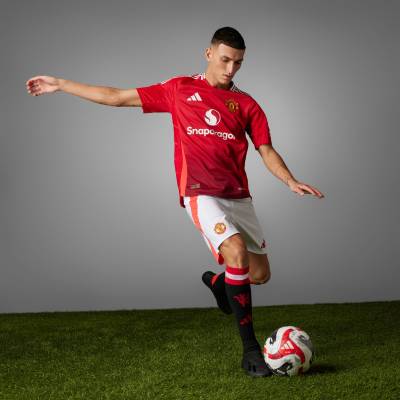 manchester_united_24_25_adidas_home_kit_f1.jpg