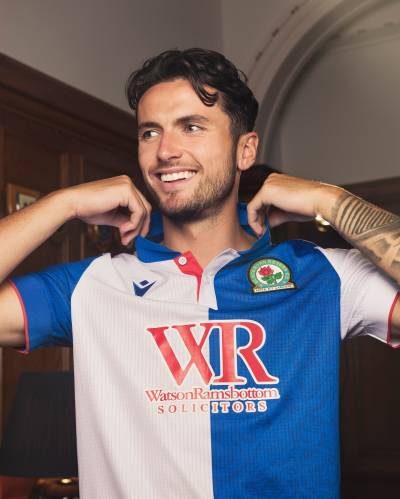 blackburn_rovers_24_25_macron_home_kit_d.jpg