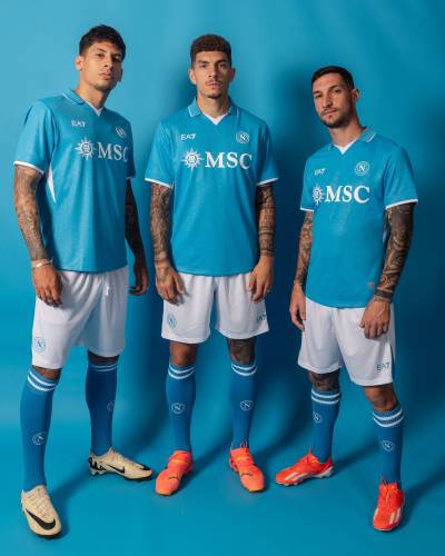 napoli_24_25_ea7_home_kit_f1.jpg