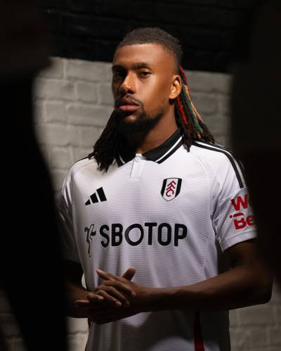 fulham_24_25_adidas_home_kit_b.jpg