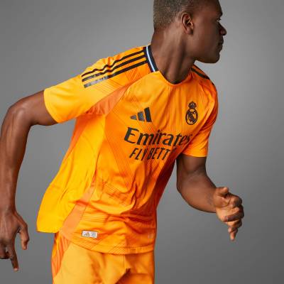 real_madrid_24_25_adidas_away_kit_c1.jpg