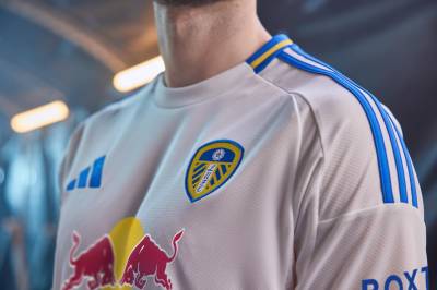 leeds_united_24_25_adidas_home_kit_c.jpg