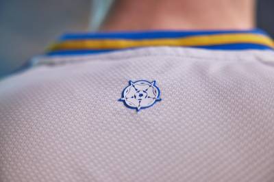 leeds_united_24_25_adidas_home_kit_d.jpg