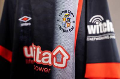 luton_town_24_25_umbro_away_kit_d.jpg