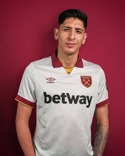 west_ham_united_24_25_umbro_third_kit_b.jpg