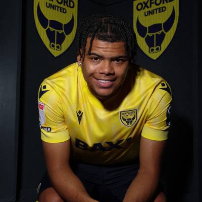 oxford_united_24_25_macron_home_kit_c1.jpg