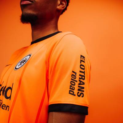 eintracht_frankfurt_24_25_nike_third_kit_d.jpg