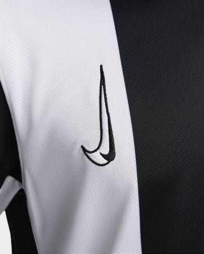 corinthians_24_25_nike_third_kit_4.jpeg