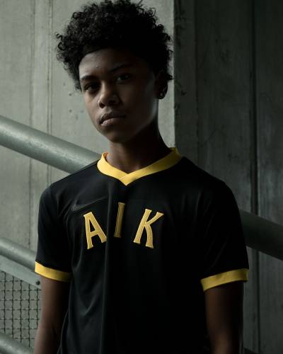 aik_2024_nike_allsvenskan_100th_anniversary_shirt_b.jpg