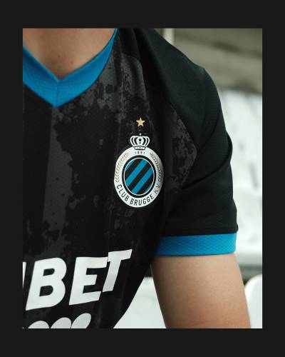 club_brugge_24_25_castore_third_kit_d.jpg