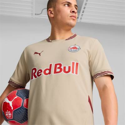 red_bull_salzburg_24_25_puma_third_kit_6.jpeg