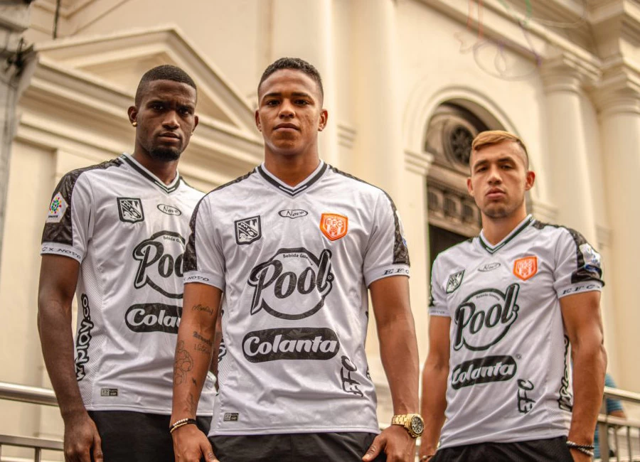 Envigado FC 2022 Novo Home and Third Shirts