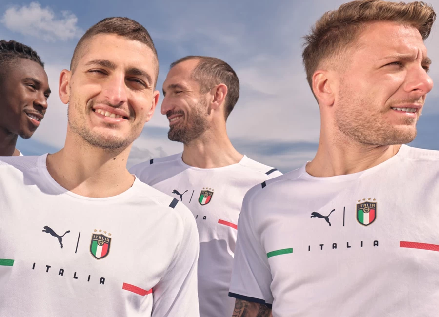 Italy 2021 Puma Away Kit